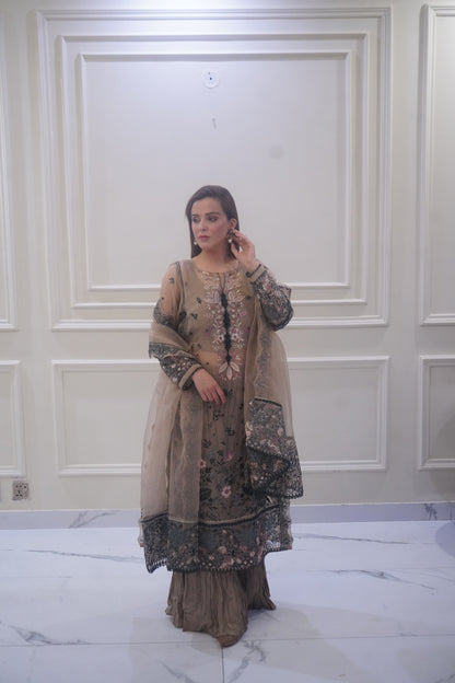 Taupe Charm